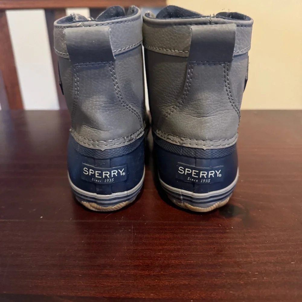 Sperry Bowline Kids Gray and navy blue waterproof snow boots size 12